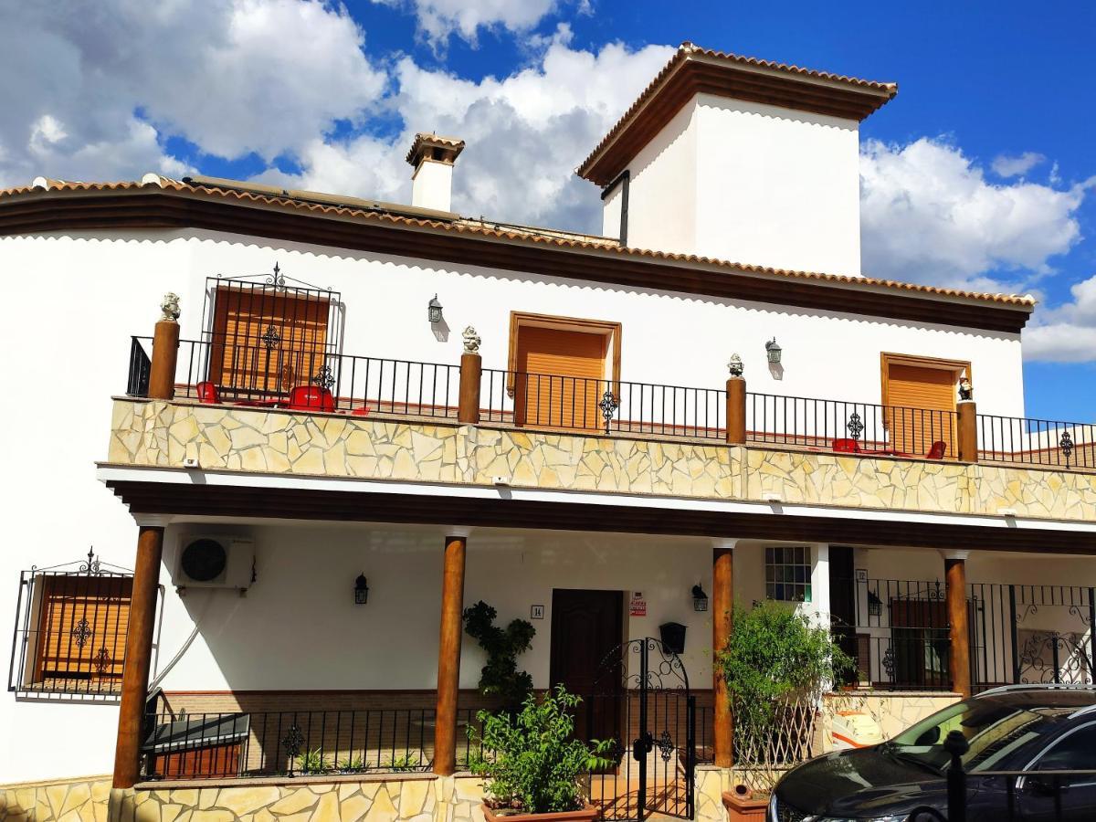 Casa Amplia Con Terraza En La Vinuela Villa Exterior photo