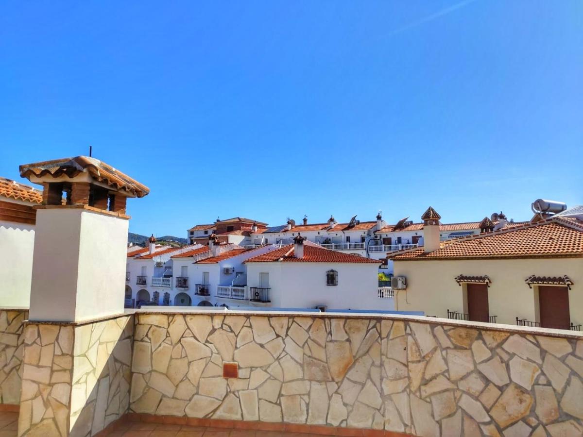 Casa Amplia Con Terraza En La Vinuela Villa Exterior photo